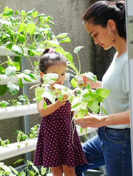 (Instagram/atiqahhasiholan)