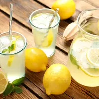 resep brazilian lemonade yang cocok diminum saat cuaca panas/copy right shutterstock/New Africa