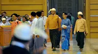 Aung San Suu Kyi Jabat 4 Posisi di Kabinet Myanmar