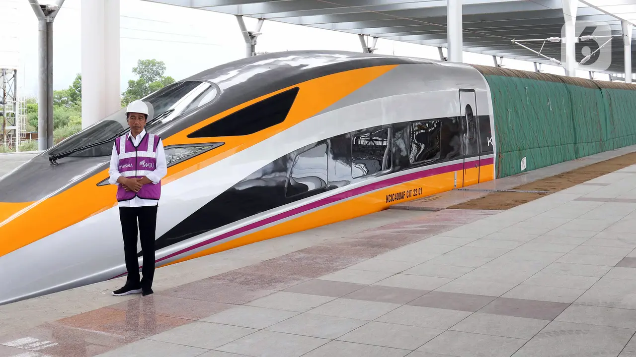 Presiden Jokowi Tinjau Proyek Kereta Cepat Jakarta-Bandung