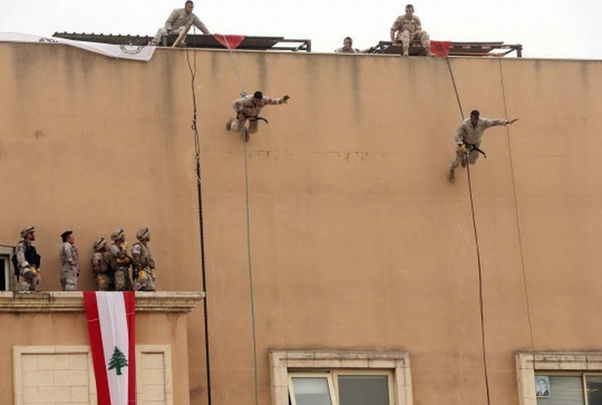Mengintip latihan ekstrem tentara Lebanon yang bikin merinding