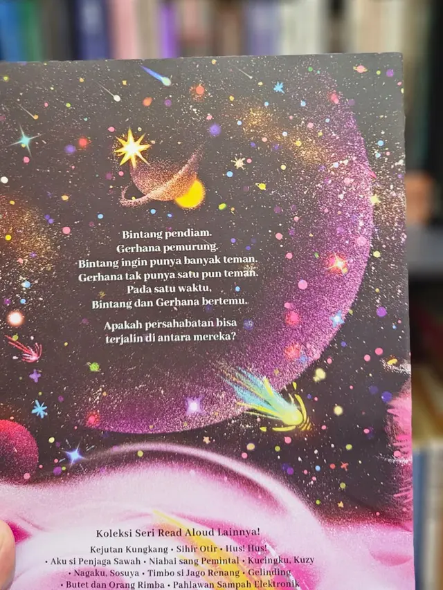 bintang dan gerhana buku