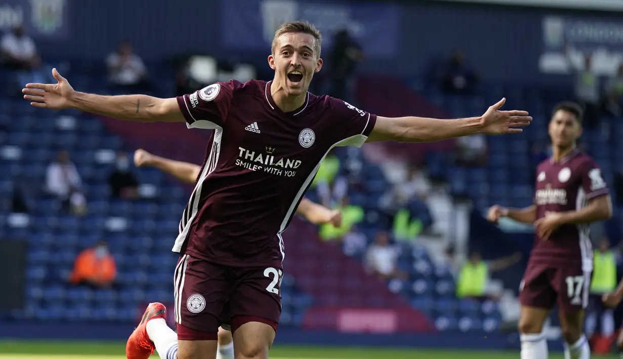 Pemain Leicester City, Timothy Castagne berselebrasi usai mencetak gol ke gawang West Bromwich Albion pada pertandingan Liga Inggris di Hawthorns di West Bromwich, Inggris, Minggu, (13/9/2020). Leicester menang telak 3-0 atas West Bromwich Albion. (Tim Keeton/Pool via AP)