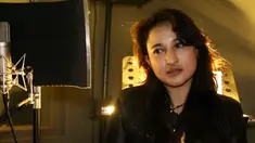 Setelah sempat menghilang untuk beberapa waktu, Rinada akhirnya bicara blak blakan terkait foto syur dirinya yang tersebar di dunia maya