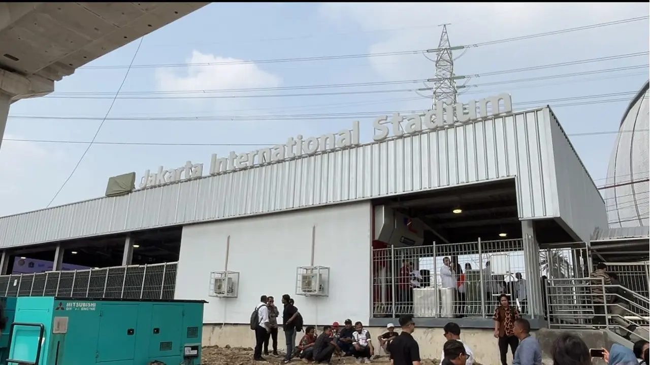 Gubernur DKI Jakarta Pramono Anung meresmikan Jembatan Penyeberangan Orang (JPO) penghubung JIS–Ancol dan mengaktifkan Stasiun KRL JIS, Senin (22/6/2026). (Istimewa)
