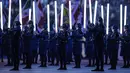 Para penari tampil dalam upacara pembukaan menjelang pertandingan sepak bola Grup A Piala Dunia Qatar 2022 antara Qatar dan Ekuador di Stadion Al-Bayt di Al Khor, utara Doha (20/11/2022). Piala Dunia 2022 akan berlangsung di Qatar sepanjang 20 November hingga 18 Desember. (AP Photo/Natacha Pisarenko)