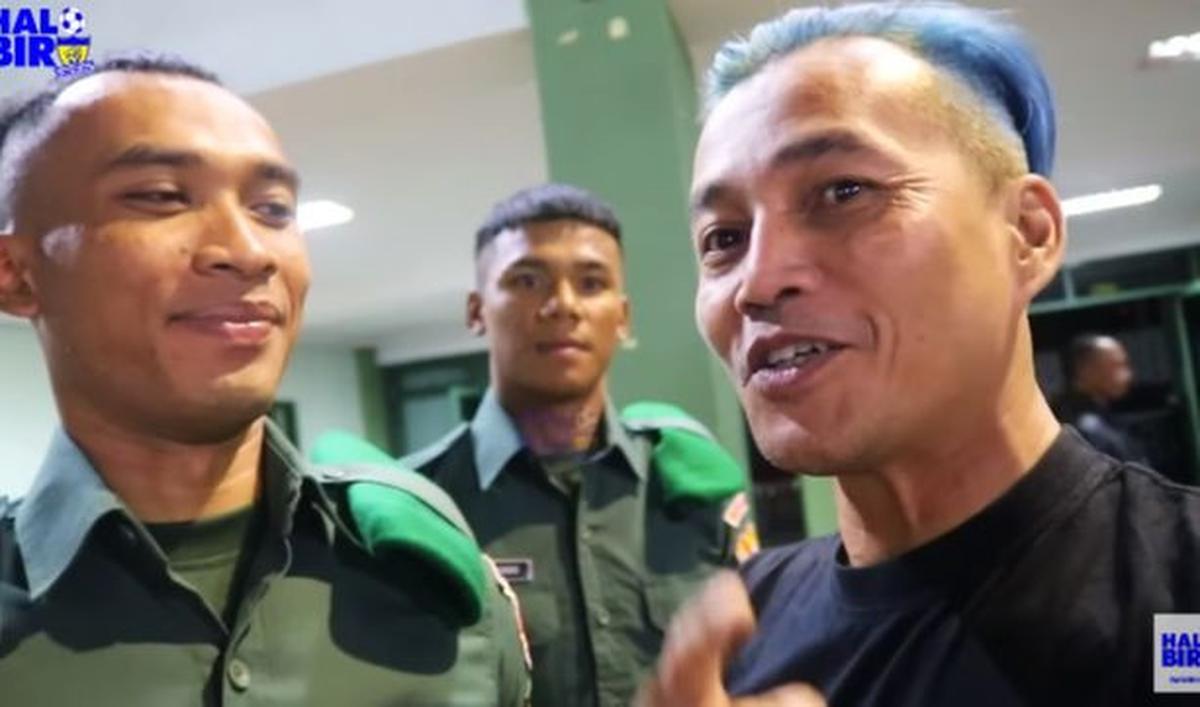Dalam kurun waktu empat bulan selanjutnya, dia bakal menjalani pendidikan kecabangan hukum.