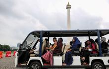 FOTO: Libur Natal dan Tahun Baru, Puncak Tugu Monas Buka Sampai Malam