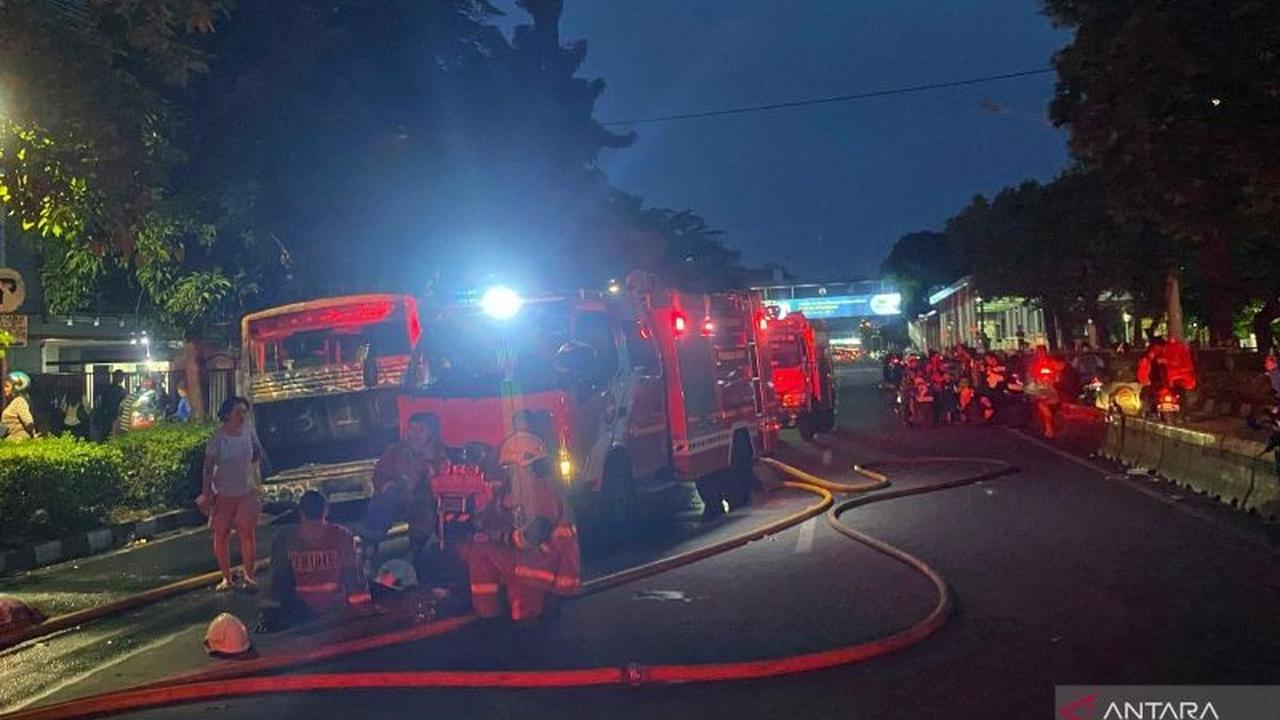 Misteri di Balik Api: Ternyata Gedung Gegana Kosong Saat Kebakaran Gedung Gegana, 60 Personel Dikerahkan