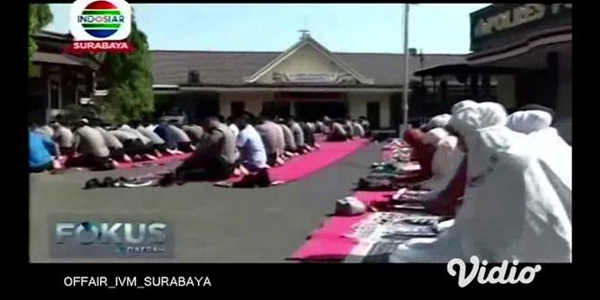 VIDEO: Ratusan Polisi di Ponorogo Gelar Salat Istiqo