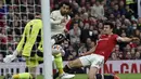 Seluruh pemain Manchester United yang tampil saat kalah 0-5 dari Liverpool, Minggu (24/10/2021) medapatkan rapor merah atas penampilannya. Tidak ada pemain yang mendapatkan minimal poin 6. Dari 14 pemain yang tampil, 7 di antaranya bahkan mendapat poin di bawah 5. (AP/Rui Vieira)