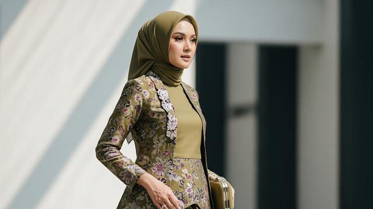 10 Model Gamis Batik Brokat Kekinian untuk Tren 2026 dengan Desain Terbaru