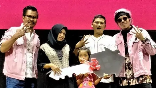 Program Undian Smartfren WOW.