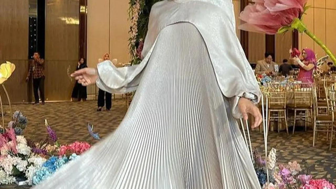 Ilustrasi Gamis dari Selebeiti