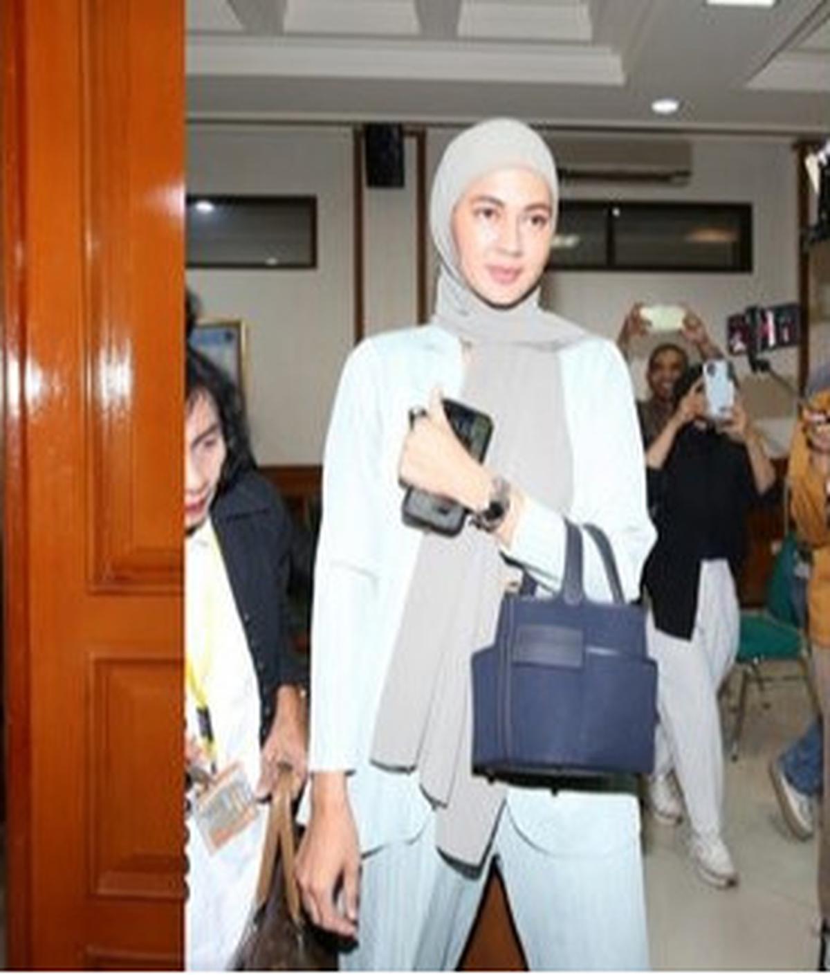 Paula Verhoeven Laporkan Hakim PA Jakarta Selatan ke Mahkamah Agung