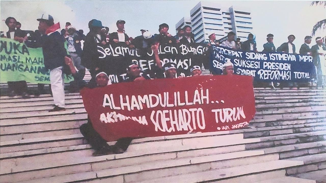 Mengenang Mei 1998: 5 Langkah Pulih dari Luka Batin yang Belum Sembuh