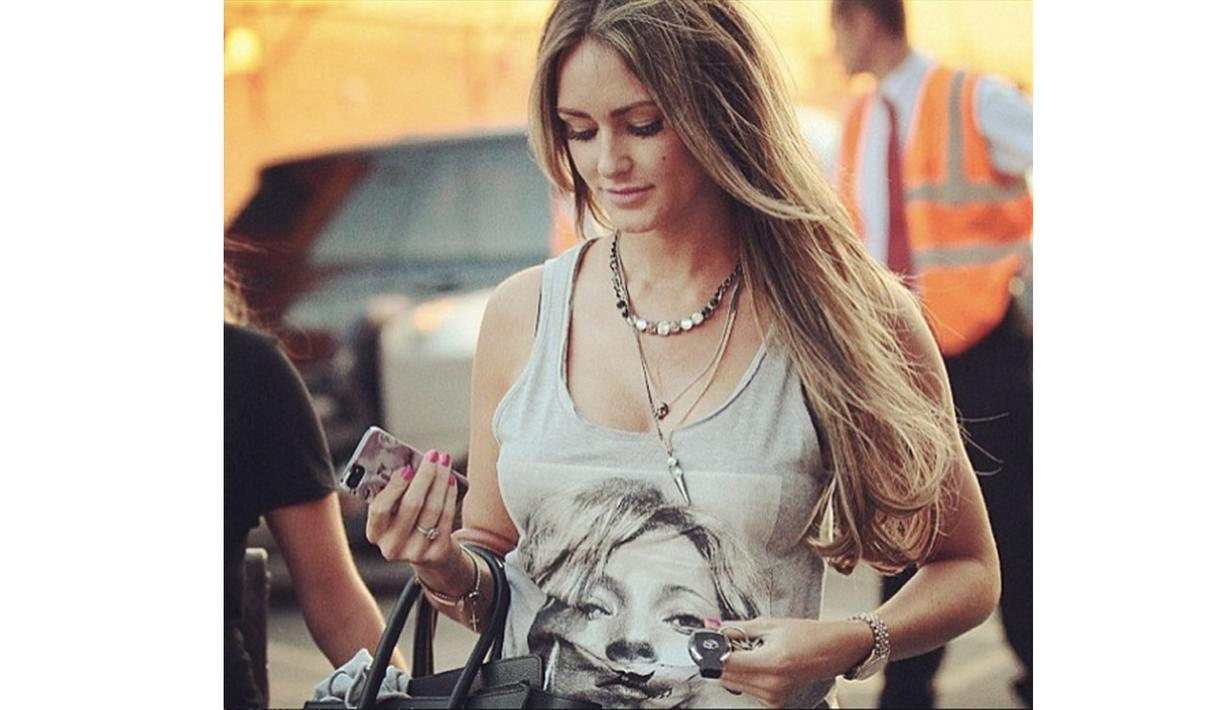 Georgina Dorsett  model Inggris ini adalah Istri dari pemain Manchester United, Tom Cleverley mereka kini memiliki seorang anak. (Photo/Instagam)