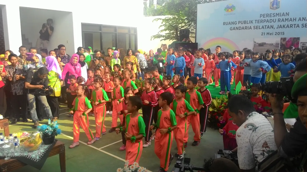 Disambut Tarian Anak TK, Ahok Resmikan RPTRA Bahari Jaksel