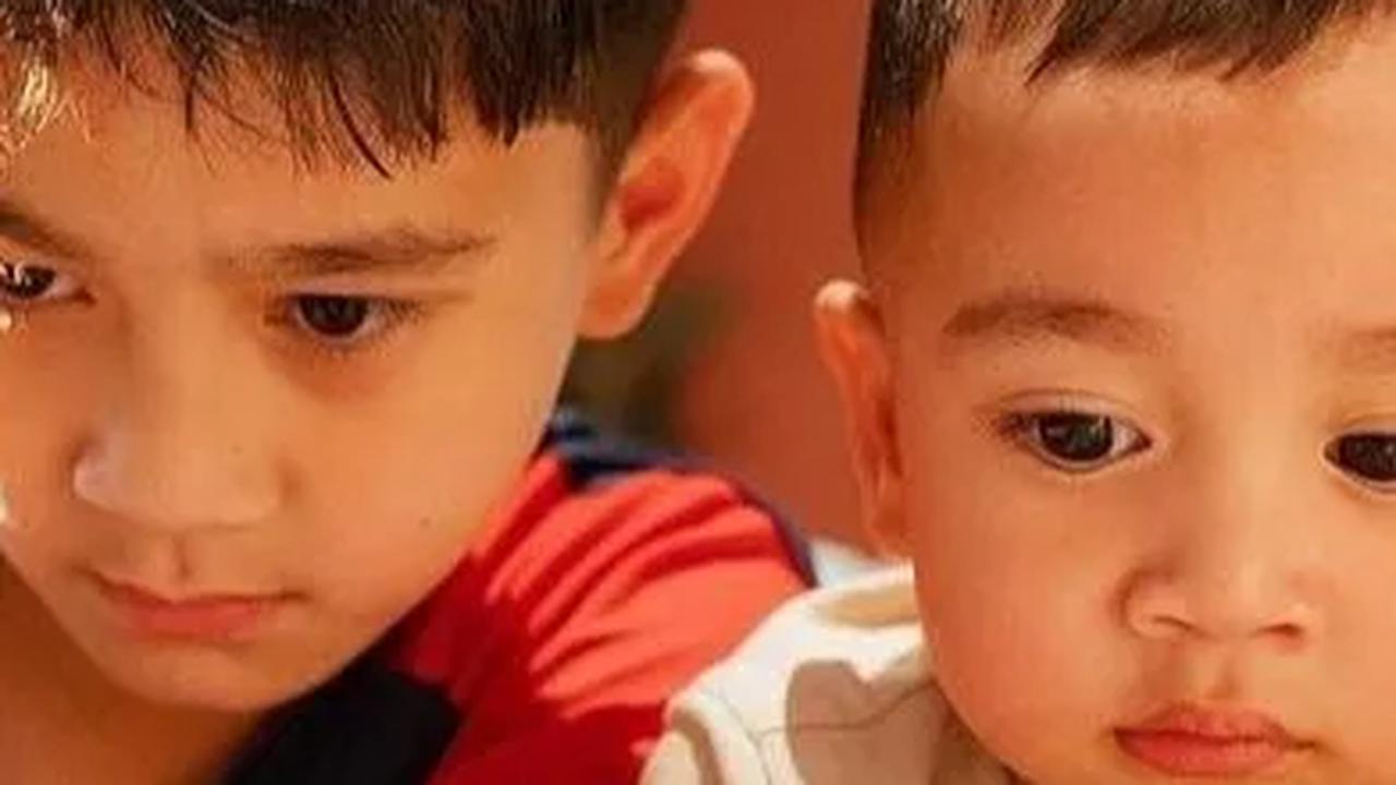 Duo Ganteng, Potret Menggemaskan Rafathar dan Rayyanza yang Lagi Akur Main Bareng