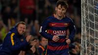 Ekspresi Lionel Messi usai mencetak gol ke gawang Real Sociedad pada laga lanjutan La Liga, di Camp Nou, Sabtu (28/1/1/2015). Barcelona menang 4-0 pada laga tersebut. (AFP/Lluis Gene)