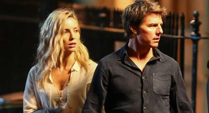 Tom Cruise dan Annabelle Wallis di lokasi syuting film The Mummy.