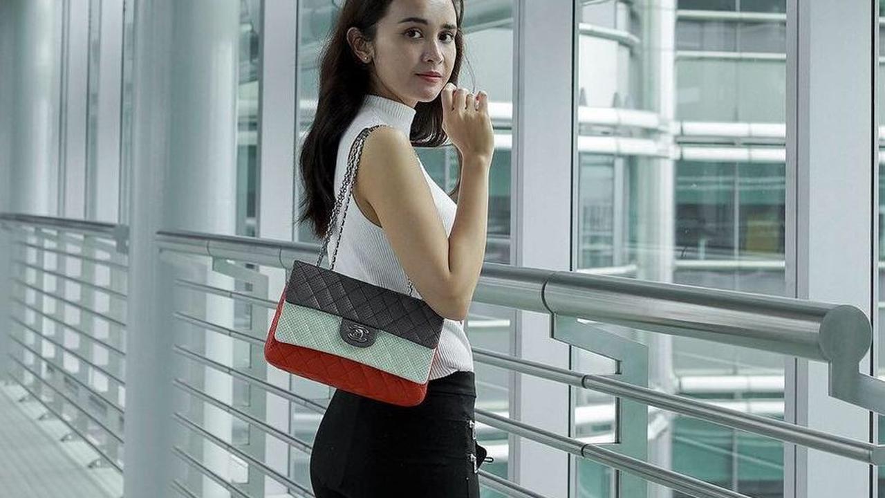 Usaha yang bergerak dalam bidang pakaian bernama Hardware Clothing <br>
