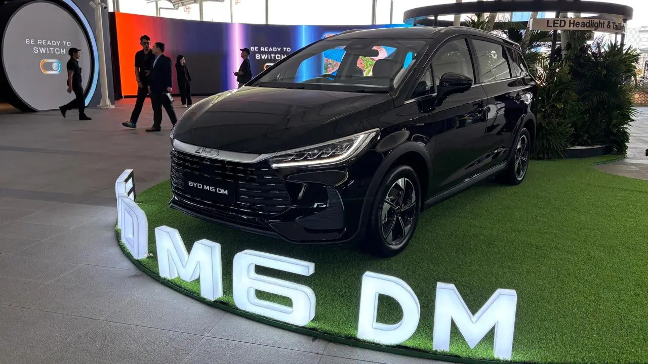BYD Janjikan Pengiriman M6 DM Mulai Juni 2026 (Arief A/Liputan6.com)