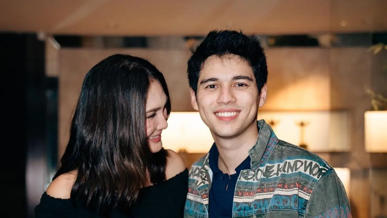 Luna Maya dan Maxime Bouttier Go Public
