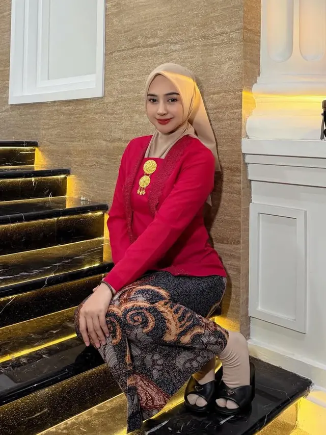 Wajah Ria Ricis Manglingin. [@riaricis1795]