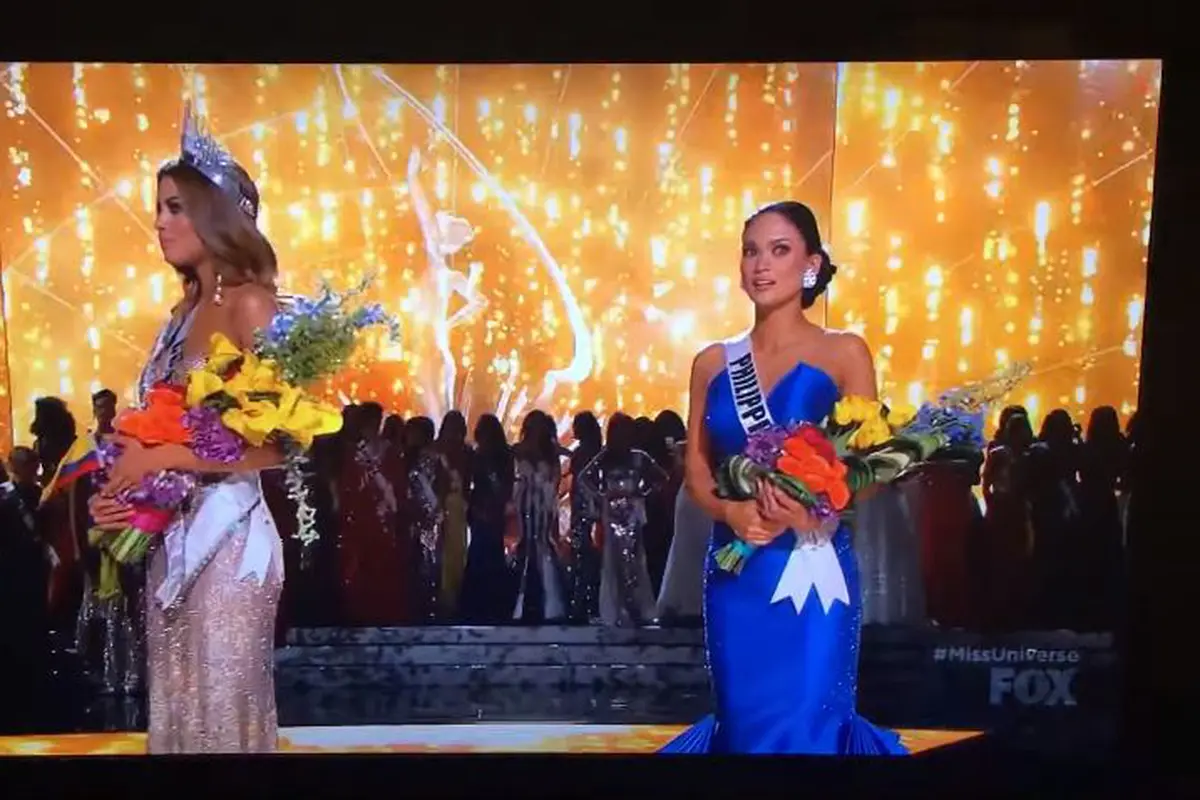 Salah Sebut, Ariadna Nikmati Mahkota Miss Universe 2015 Sesaat