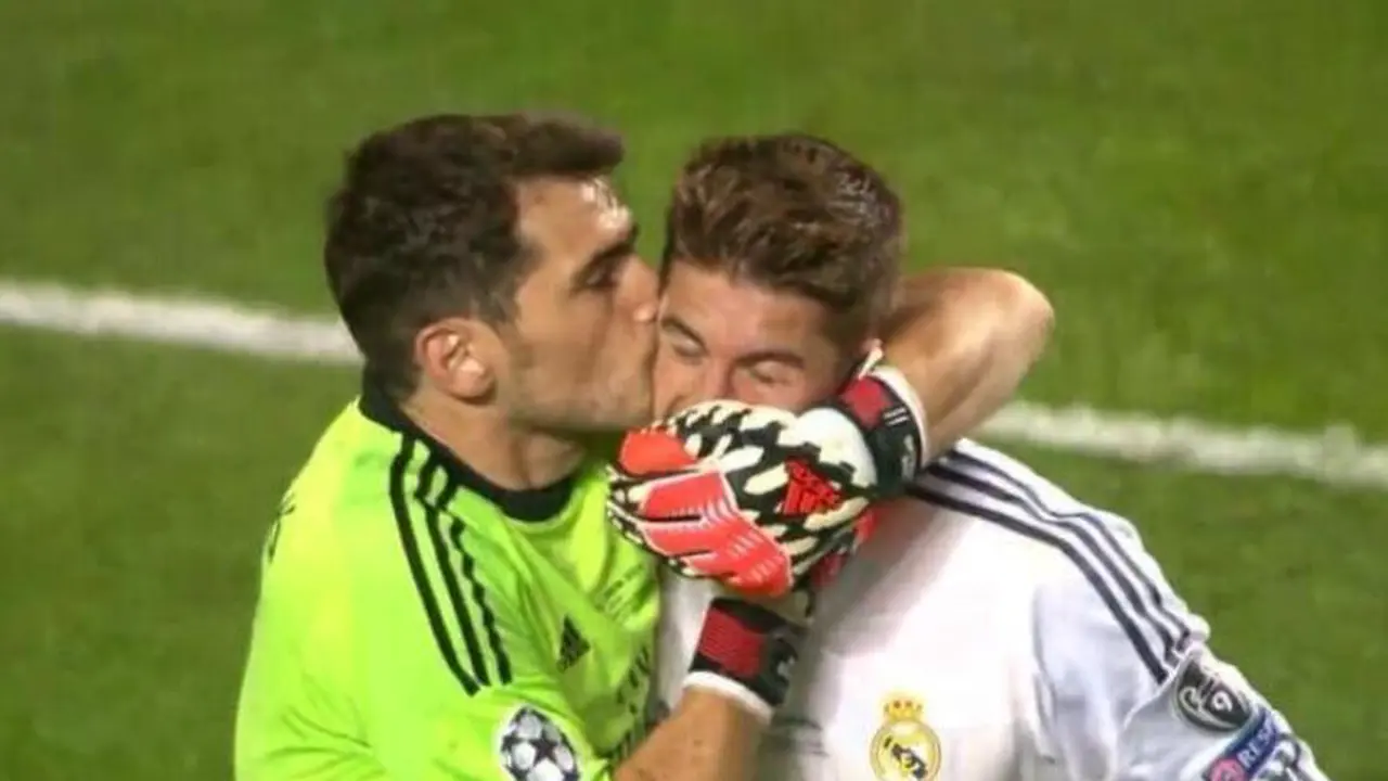 Bisikan Casillas pada Ramos Setelah Cetak Gol di Injury-Time