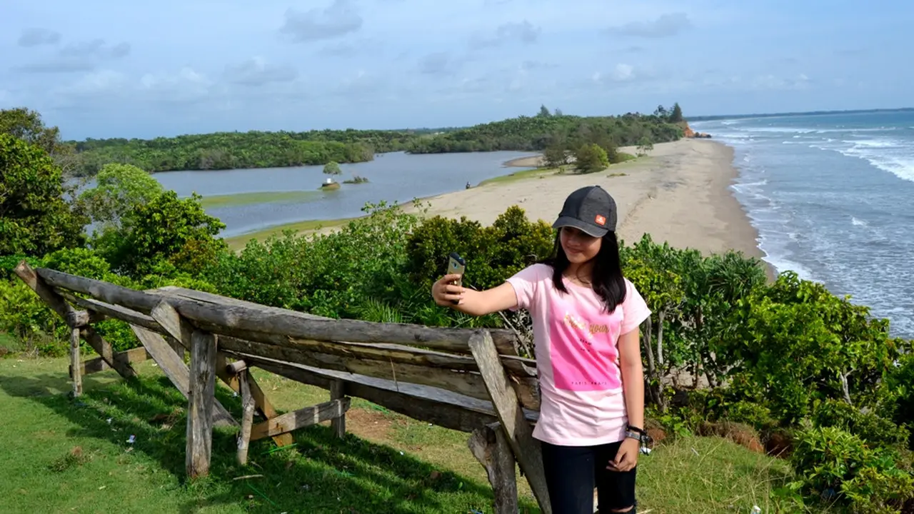  Danau Dipinggir Pantai, Keunikan Tersembunyi Disudut Bengkulu 