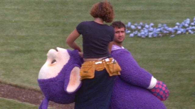 [Bintang] Simon Shelton Barnes