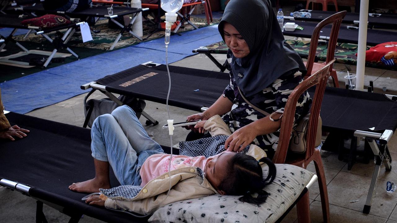 FOTO: Ratusan Siswa di Bandung Barat Keracunan Usai Santap Makan Bergizi Gratis, Kasus Ditetapkan KLB