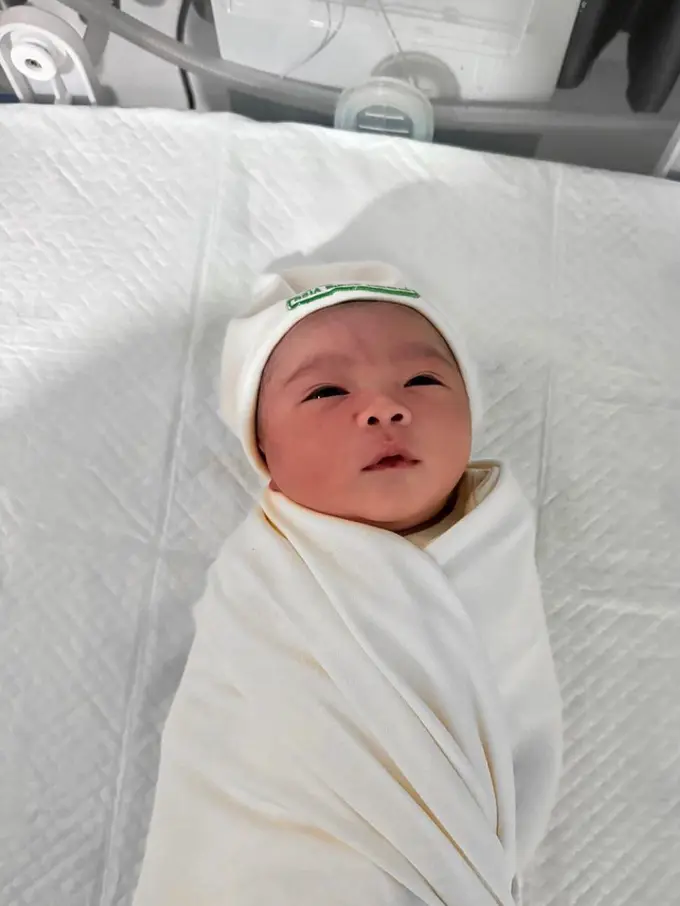 Potret Azura (Instagram/@azuraatta)