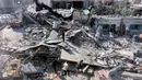 Lebih dari 90 persen dari 2,3 juta warga Palestina di Gaza telah dipindahkan secara paksa setidaknya satu kali saat menghadapi serangan Israel. (Omar AL-QATTAA/AFP)
