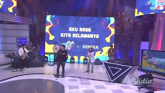 Nyanyi Bareng Hindia dan Kolaborasi Epik