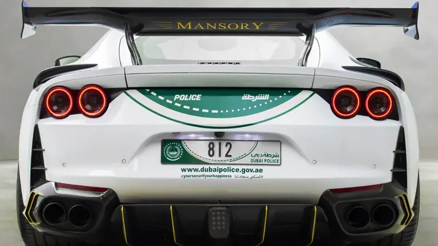 Buritan Agresif Ferrari 812 Mansory Berplat Khusus '812'