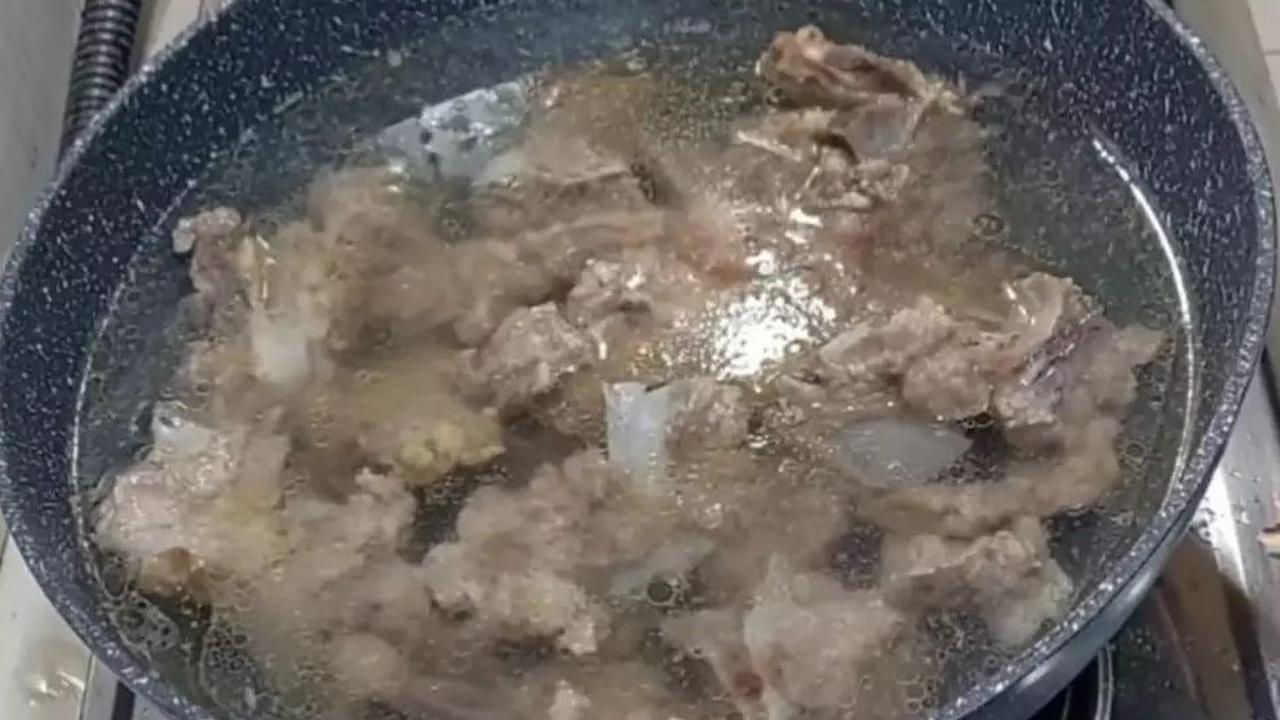 <b>2. Rebus Daging</b>