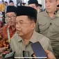 Wakil Presiden (Wapres) ke-10 dan 12 Jusuf Kalla (JK) disela acara Ijtima Ulama Komisi Fatwa se-Indonesia, Sungailiat, Bangka, Provinsi Bangka Belitung, Rabu (29/5/2024). (Foto: Liputan6.com/Delvira Hutabarat).