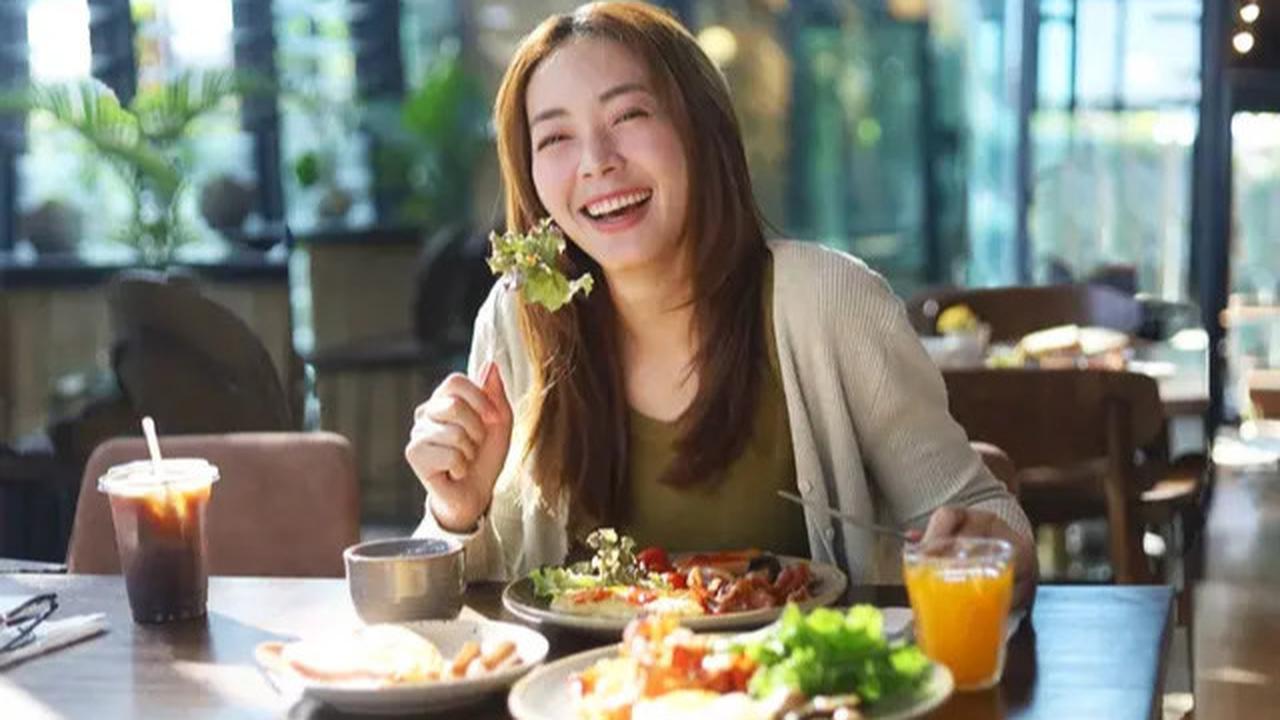 5 Cara Tepat Merawat Rambut agar Tetap Sehat Setelah Diwarnai