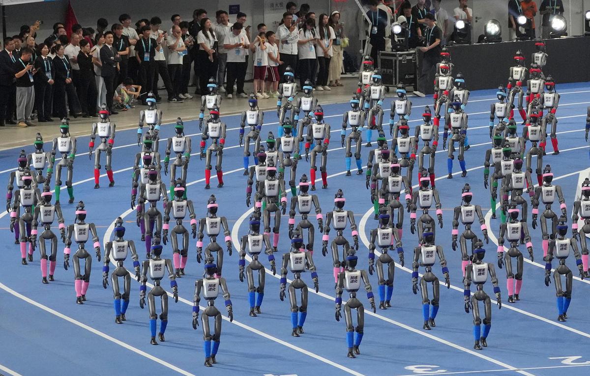 2.056 Robot Humanoid Ikuti Kompetisi di China