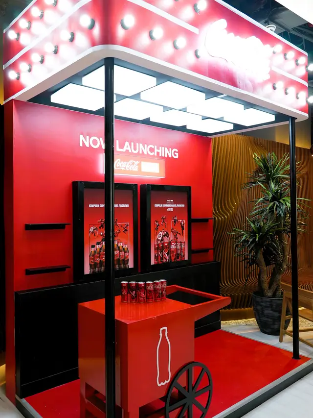 Kolaborasi Global Coca-Cola x Marvel Hadirkan 18 Desain Kemasan Berteknologi AR