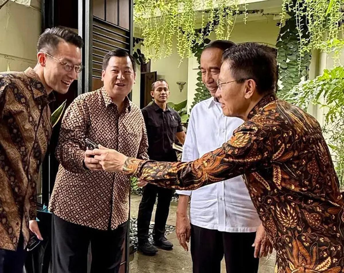 Sosok James Riady yang Kunjungi Jokowi ke Solo, Ikuti Jejak Ayahnya di Lippo Group