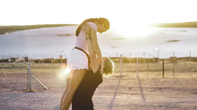 Ilustrasi Relationship