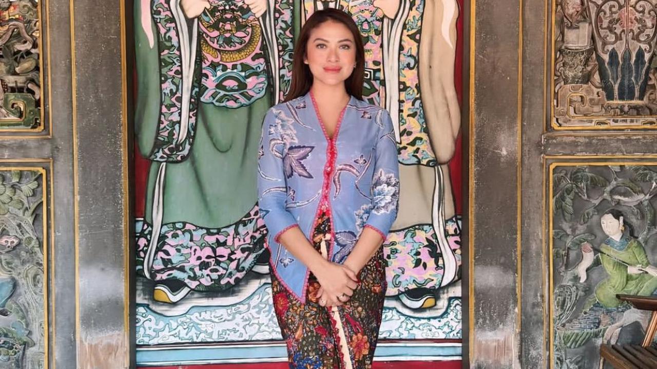 Inspirasi Kebaya Modern dari Cynthia Riza, Istri Giring Ganesha, untuk Tampil Elegan di Berbagai Acara