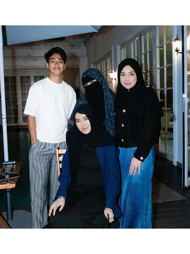 7 Potret Celine Evangelista Sibuk Kerja di Tengah Stefan William Umumkan Punya Anak
