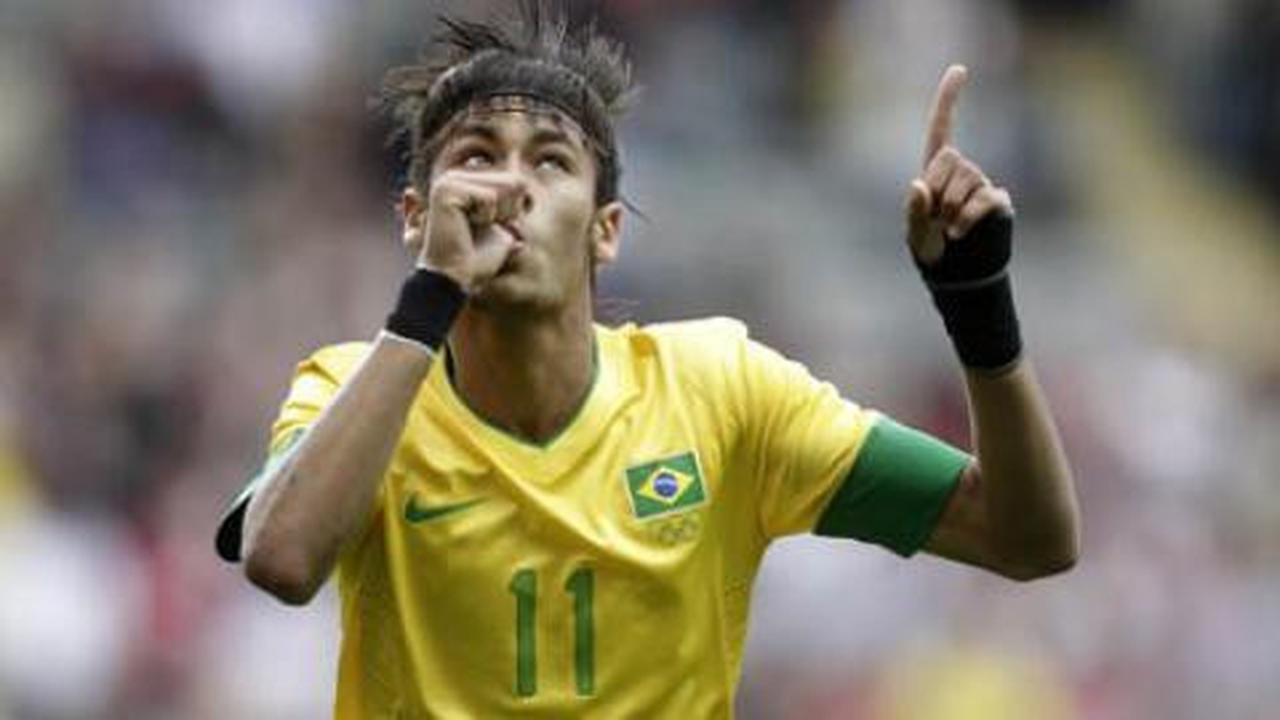 Review: Brasil gulung 9 pemain Honduras