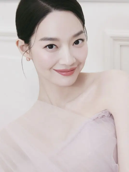 Memiliki persona begitu positif, Shin Min-A sukses menjadi selebriti Asia yang paling berpengaruh dan dicintai oleh penggemarnya.  [Foto: Cle de Peau Beaute.dok]