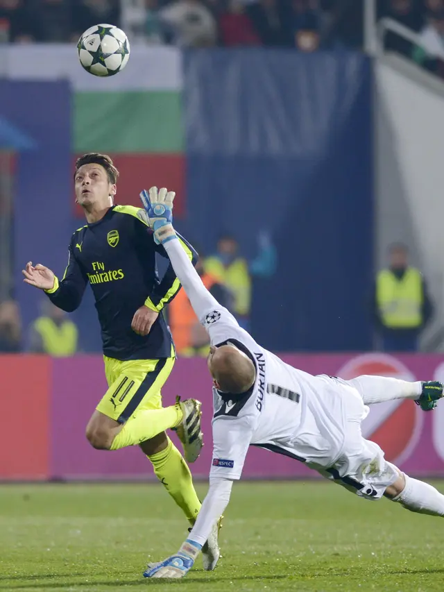 Mesut Ozil yang Jenius